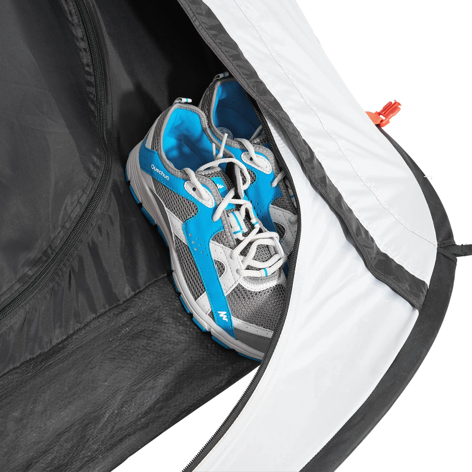 Quechua 2 Man Pop-Up Blackout Tent 16 Quechua 2 Man Pop-Up Blackout Tent - Image 16