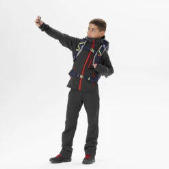 Quechua Kids’ Softshell Hiking Jacket - MH550 Black 29 Quechua Kids’ Softshell Hiking Jacket - MH550 Black -Quechua k3083e69e8a9636ce537c9e0923967474