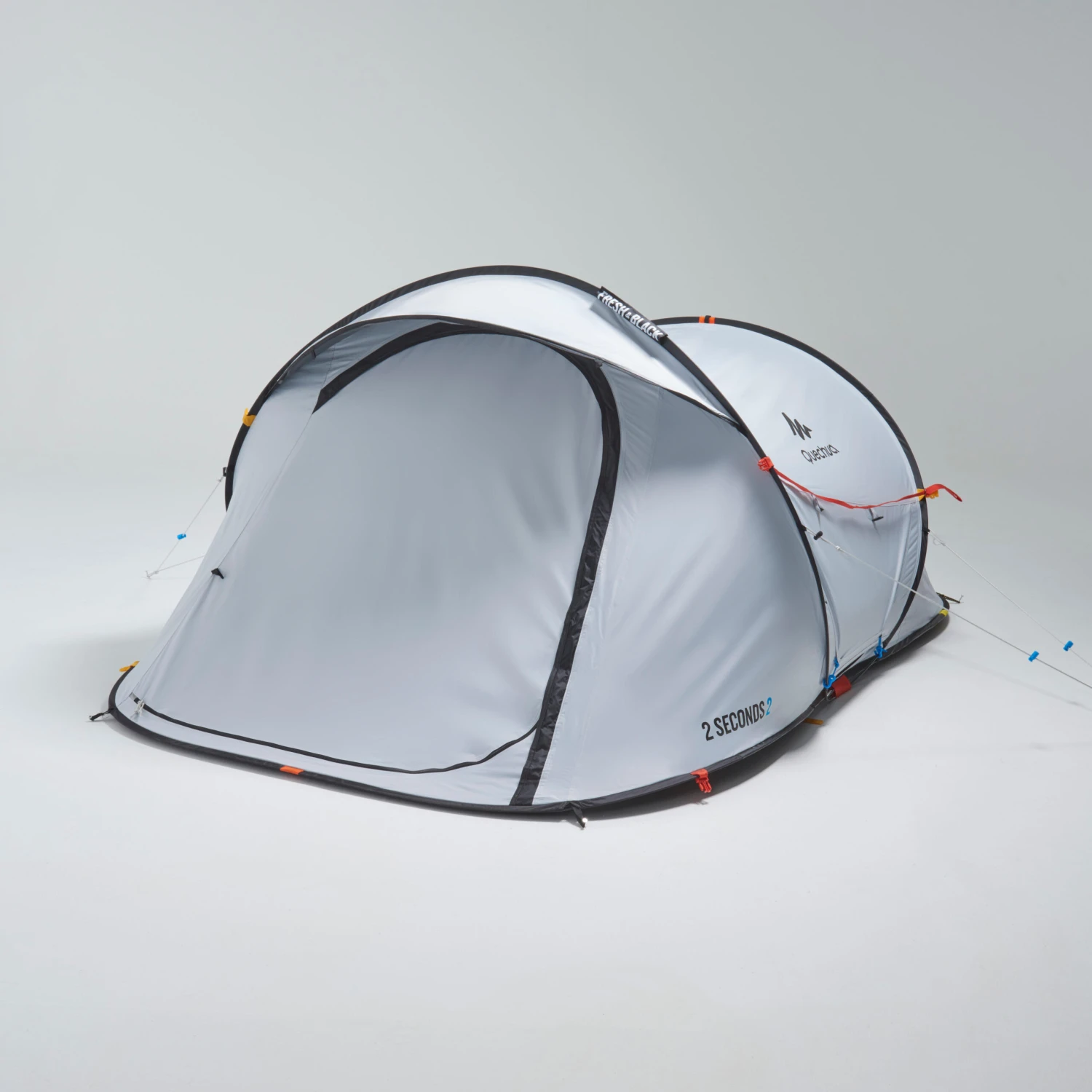 Quechua 2 Man Pop-Up Blackout Tent 4 Quechua 2 Man Pop-Up Blackout Tent - Image 4