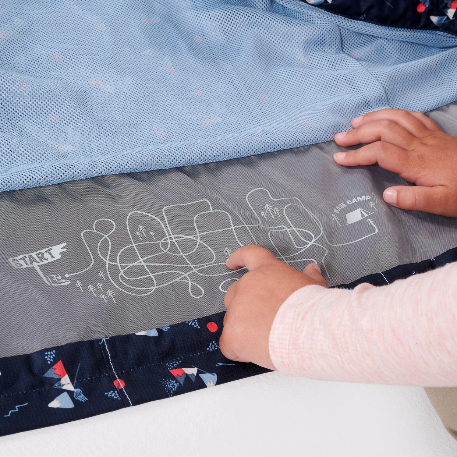 Quechua Kids' Hiking Waterproof Jacket MH500 2 16 Quechua Kids' Hiking Waterproof Jacket MH500 2 - Image 16