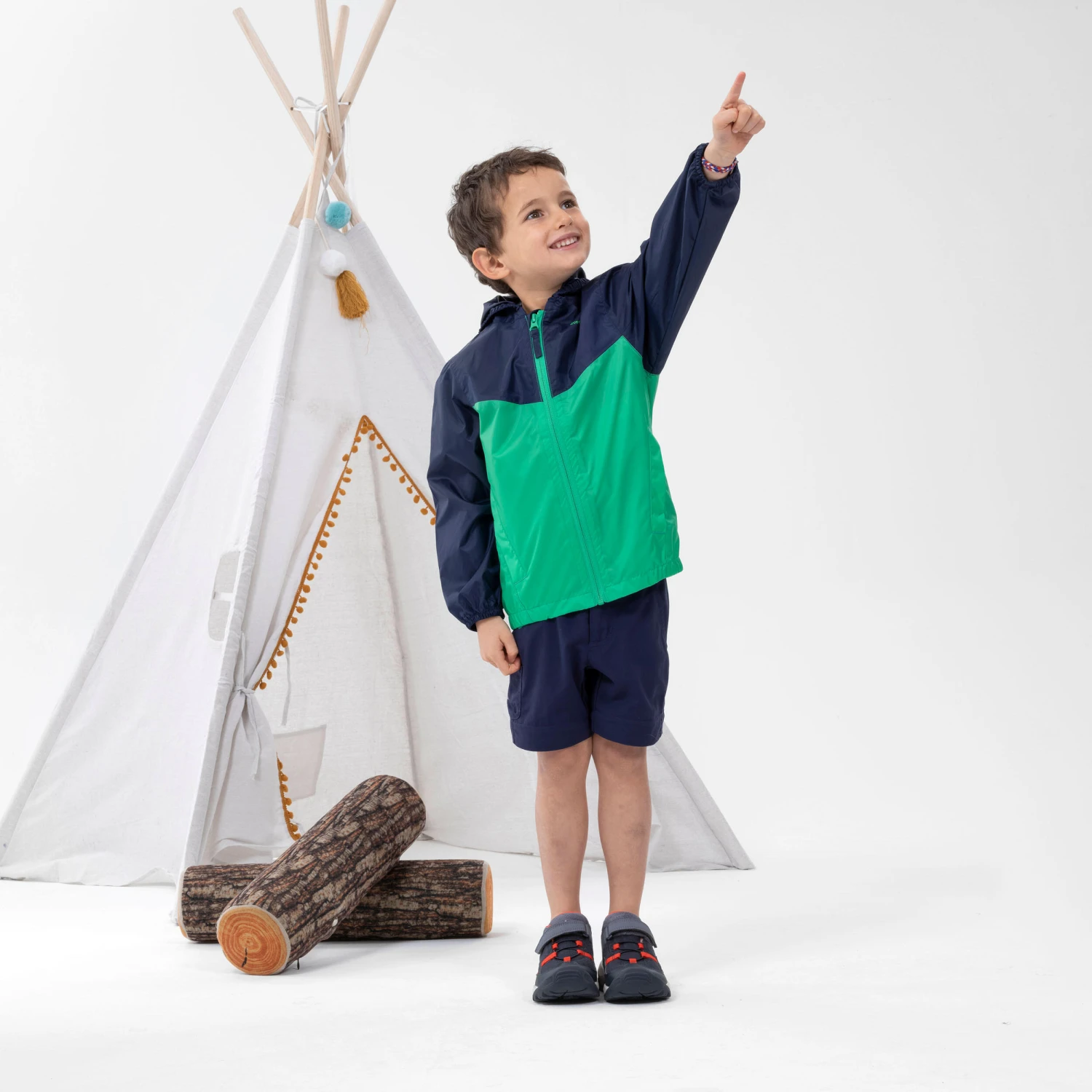 Quechua Kids’ Waterproof Hiking Jacket - MH150 - Aged 2 2 Quechua Kids’ Waterproof Hiking Jacket - MH150 - Aged 2 - Image 2