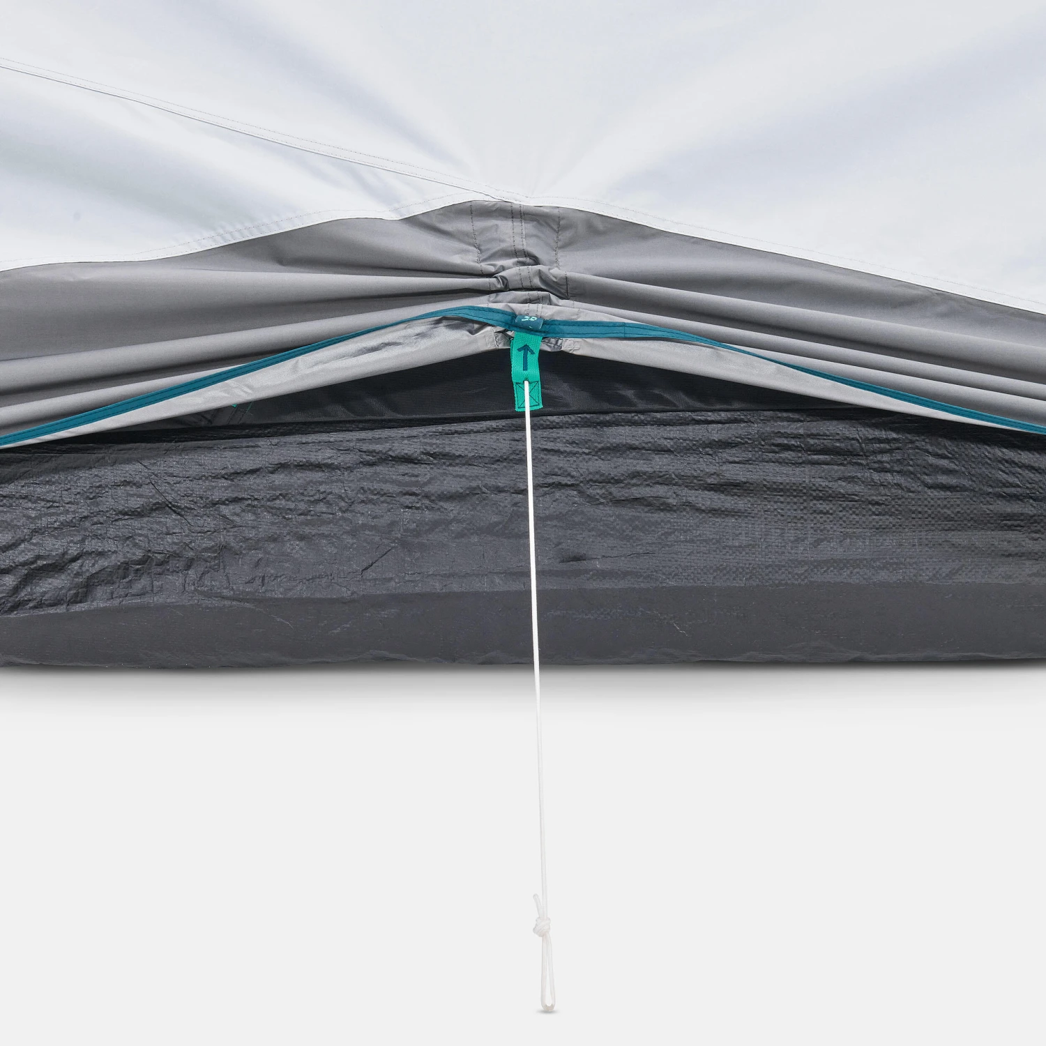 Quechua 3 Man Blackout Tent 10 Quechua 3 Man Blackout Tent - Image 10