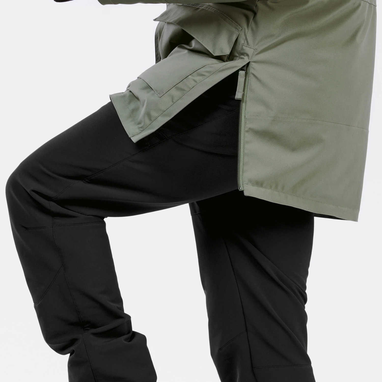 Quechua Men’s Winter Waterproof Hiking Parka - SH900 8 Quechua Men’s Winter Waterproof Hiking Parka - SH900 - Image 8